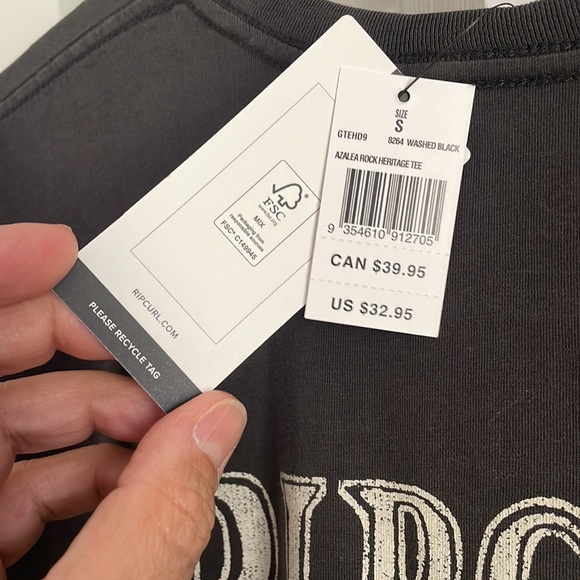 rip curl tee shirt size small - Picture 3 of 3